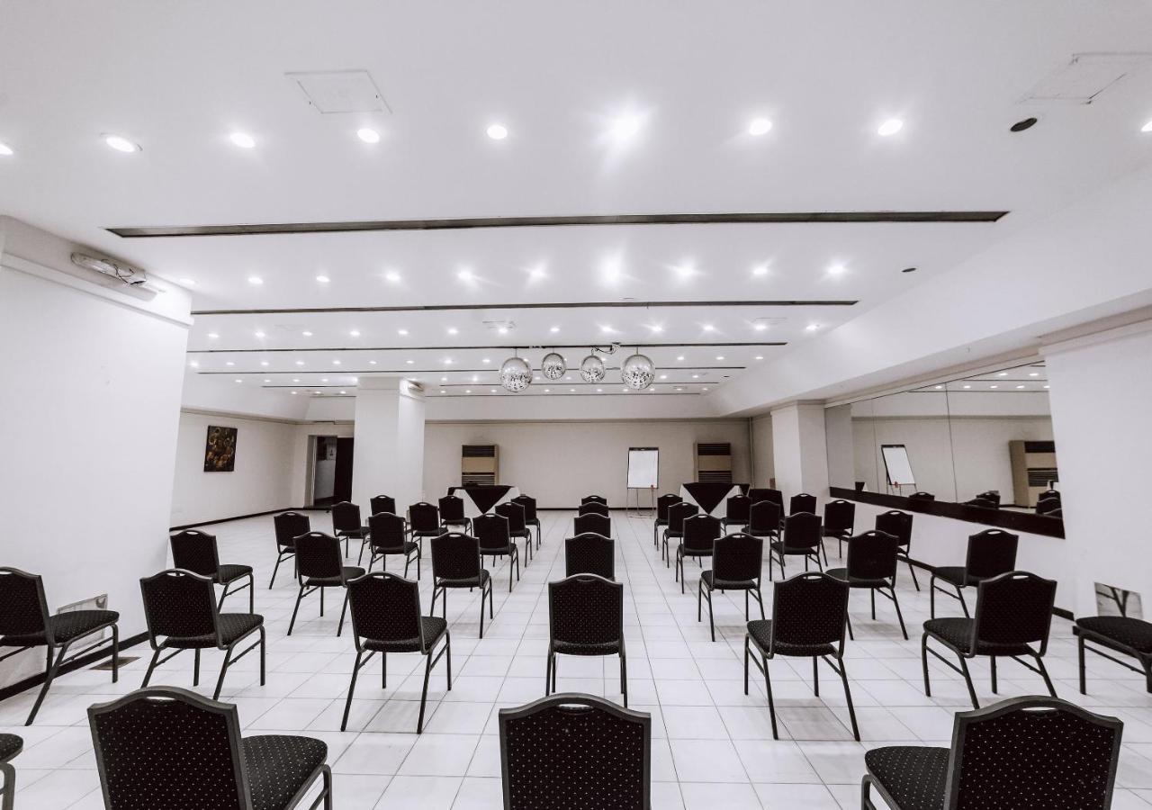 Hotel Carlos V San Miguel de Tucumán Eksteriør bilde